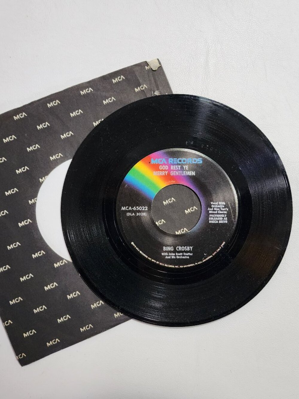 Bing Crosby - White Christmas & God Rest Ye Merry Gentleman 1973 Viny 45RPM RARE